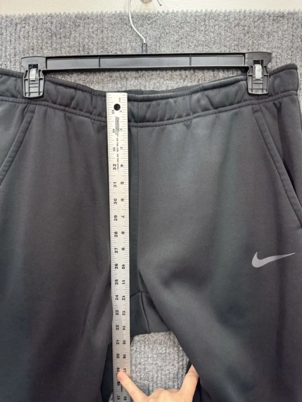 Nike Therma-FIT Men's Large Black Tapered Training Pants Sweatpants Wicking Gym